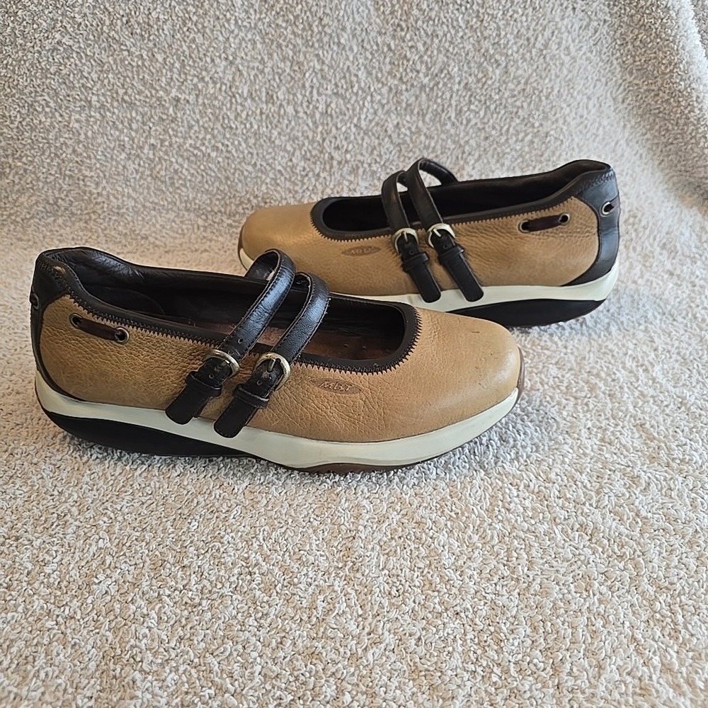 MBT Changa Leather Mary Jane Orthopedic‎ Rocking Shoes Women's Size 10.5 Brown